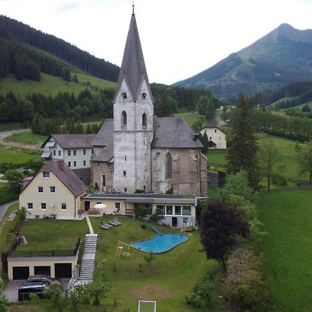 Pool, Pokale, Sauna, Billard, Kirche U. Viel Natur Vordernberg Buitenkant foto
