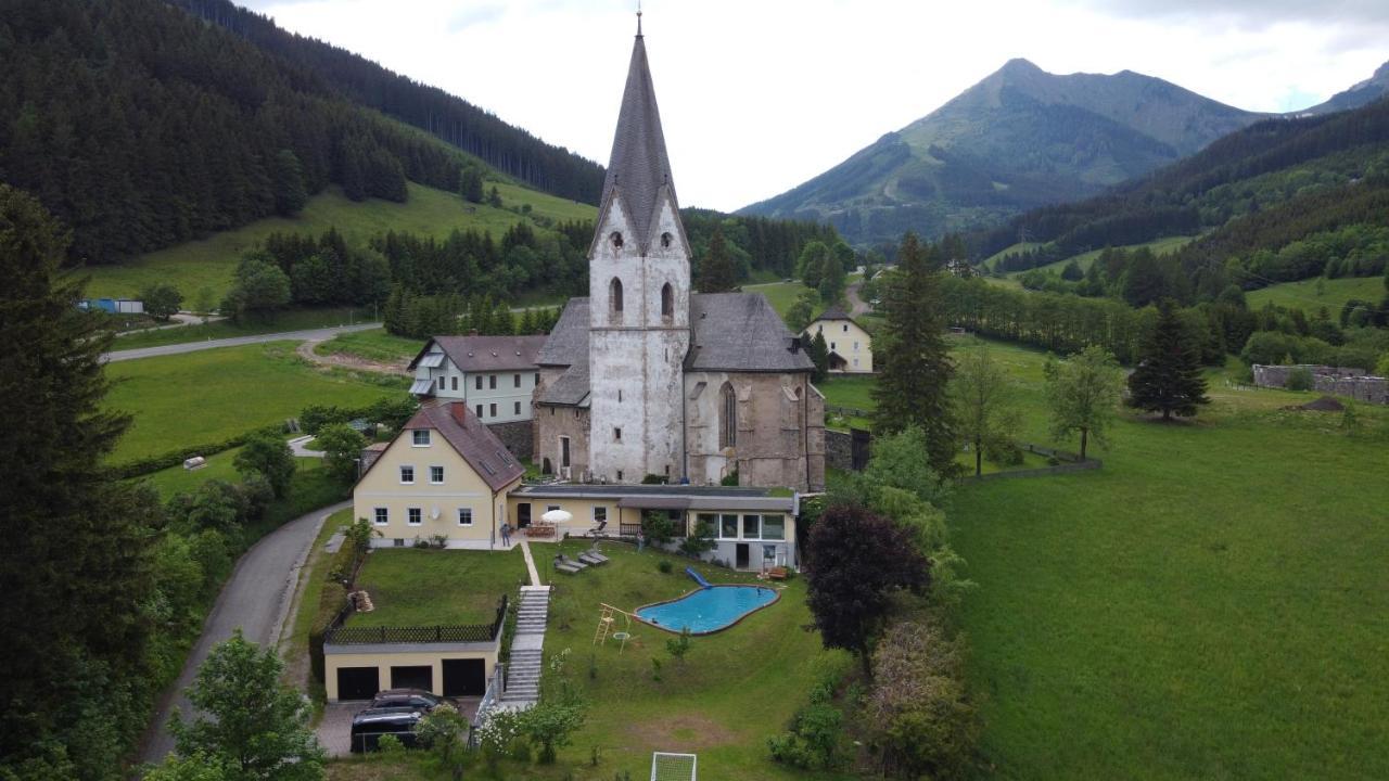 Pool, Pokale, Sauna, Billard, Kirche U. Viel Natur Vordernberg Buitenkant foto